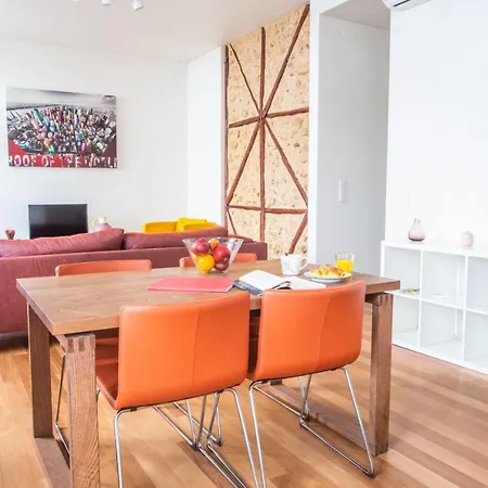 Plum Guide - Mustard & Terracotta Apartment *