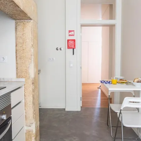 Appartamento Plum Guide - Mustard&terracotta *